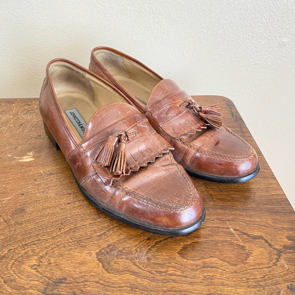 Johnston & Murphy Men's Size 9 Brown Leather Slip On Dress Kiltie Tassel Loafers